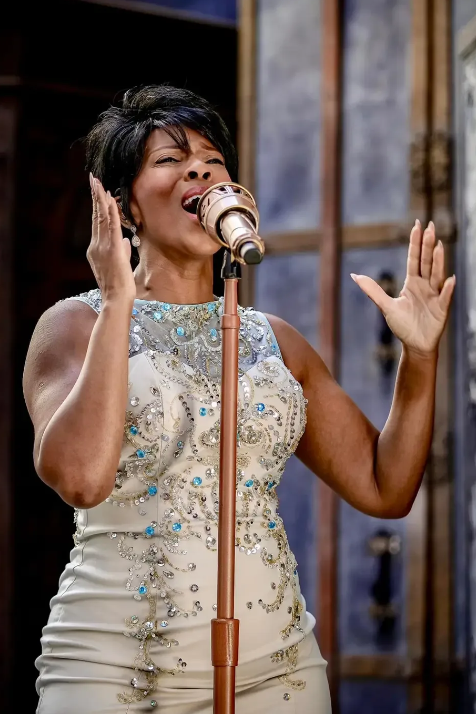 Patrece Bloomfield singing on stage